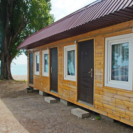 Guest House Tri Topolya Lidzava Exterior photo